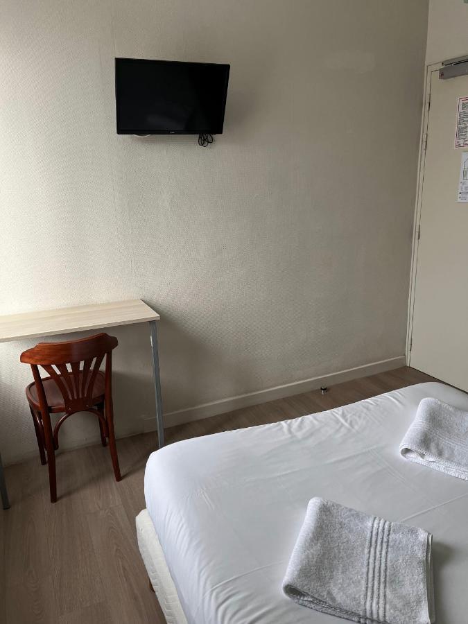 Hotel Aux Bons Amis Reims Esterno foto