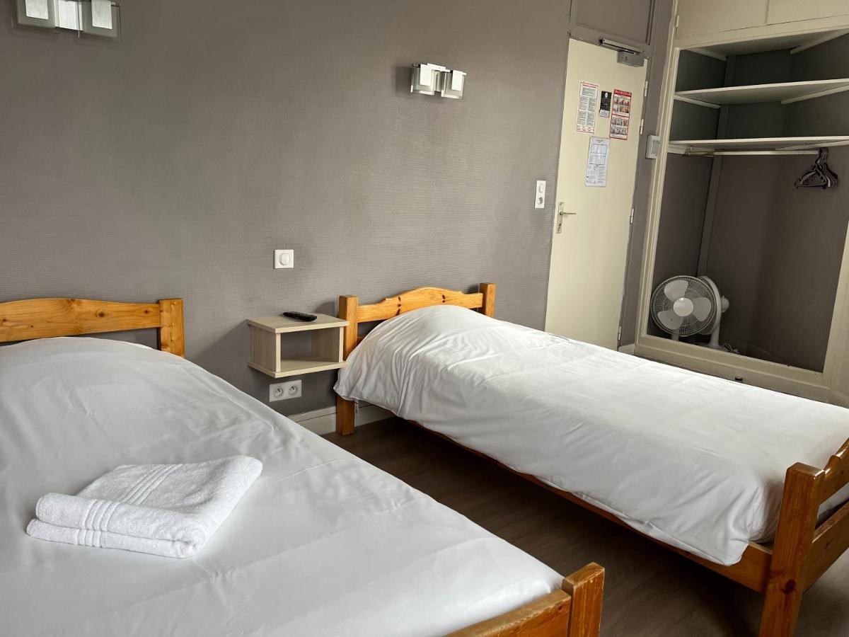 Hotel Aux Bons Amis Reims Esterno foto